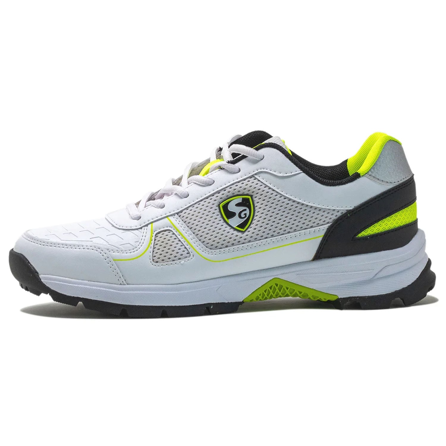 White SIXER SUPREMO CRICKET STUDS at Rs 999/pair in Jalandhar | ID:  2850413112991